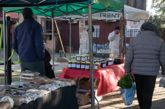 La Feria en tu Barrio impulsa el consumo local en tres puntos de Paraná