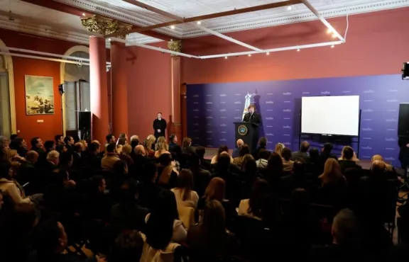 Milei evalúa blindar al Indec en el proyecto de ley que reforma la Carta Orgánica del Banco Central