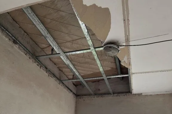 Abrieron los sobres para reparar aulas y sectores dañados en una escuela de Distrito Molino