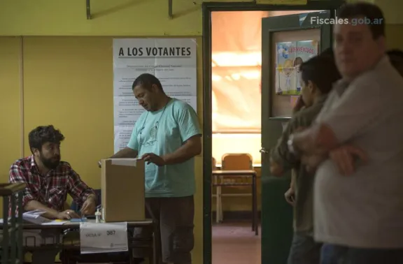 Suspendieron los aportes para desenvolvimiento institucional de 20 partidos políticos