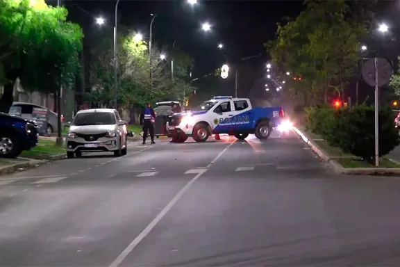 Un peatón fue atropellado al cruzar un boulevard de Paraná y terminó hospitalizado