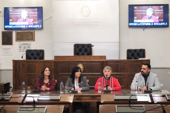 Aluani encabezó el inicio del curso Gestión de Residuos para Comunas, Municipios y Zonas Rurales