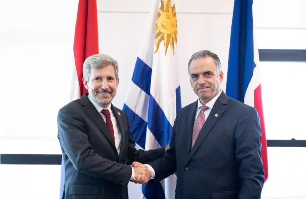 Frigerio y el presidente de Uruguay, Yamandú Orsi.